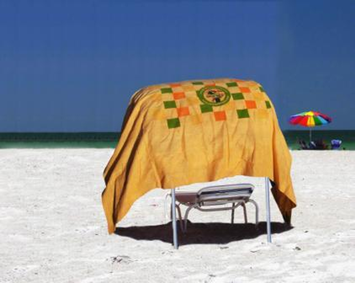 Lightload Extra-Strong Compressed Beach Towels (12-Pack)