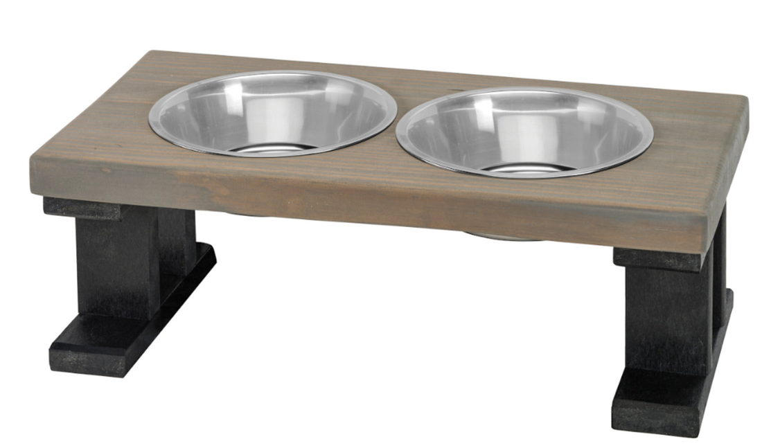 Bearwood Farmhouse 2-Bowl Elevated Dog Feeder