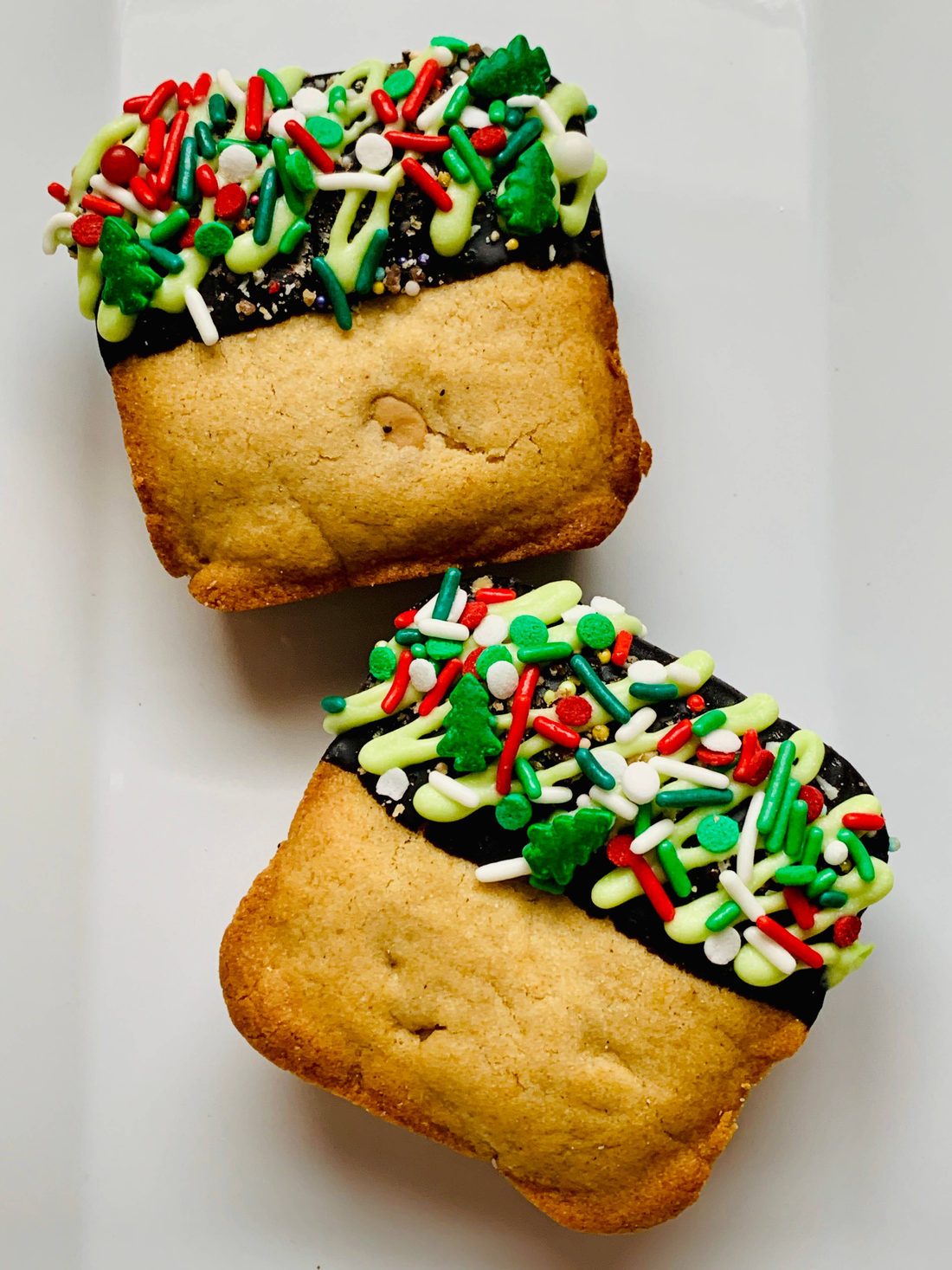 Christmas Peanut Butter Bark Bar — Dog Treats (Case of 12)