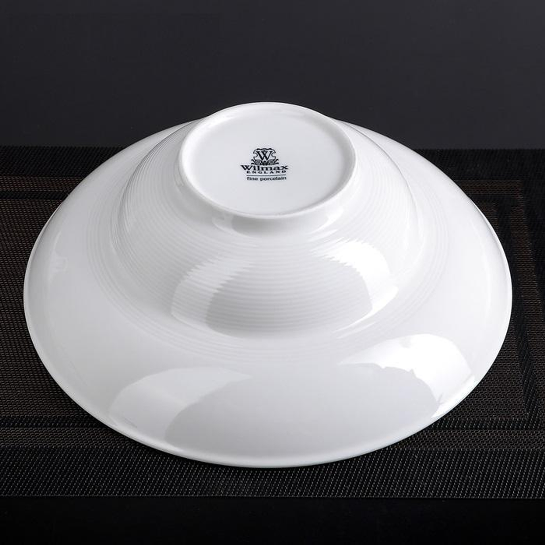 Wilmax Porcelain Deep Plate, 12 in / 900 ml