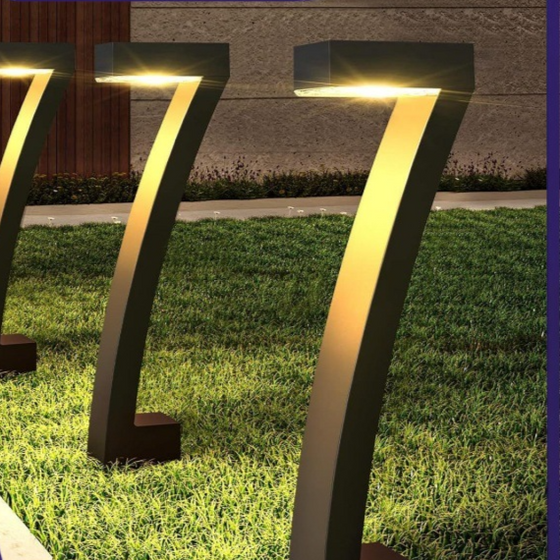 Solar Powered LED Garden Lawn Light Outdoor & Pond Lighting product image 1