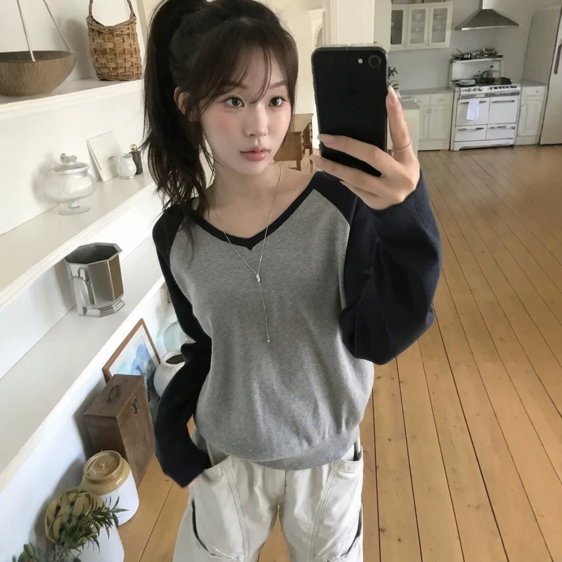 Women's V-neck colorblock long sleeve knitted sweater, photo 7