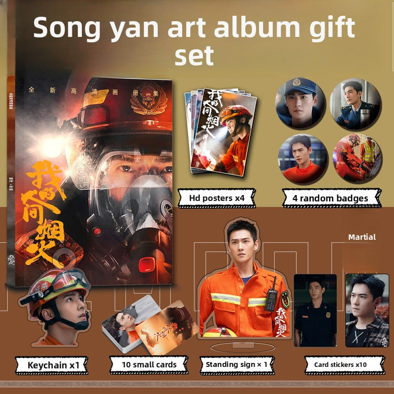 Song Yan Photo Album with Keychain and Collectibles