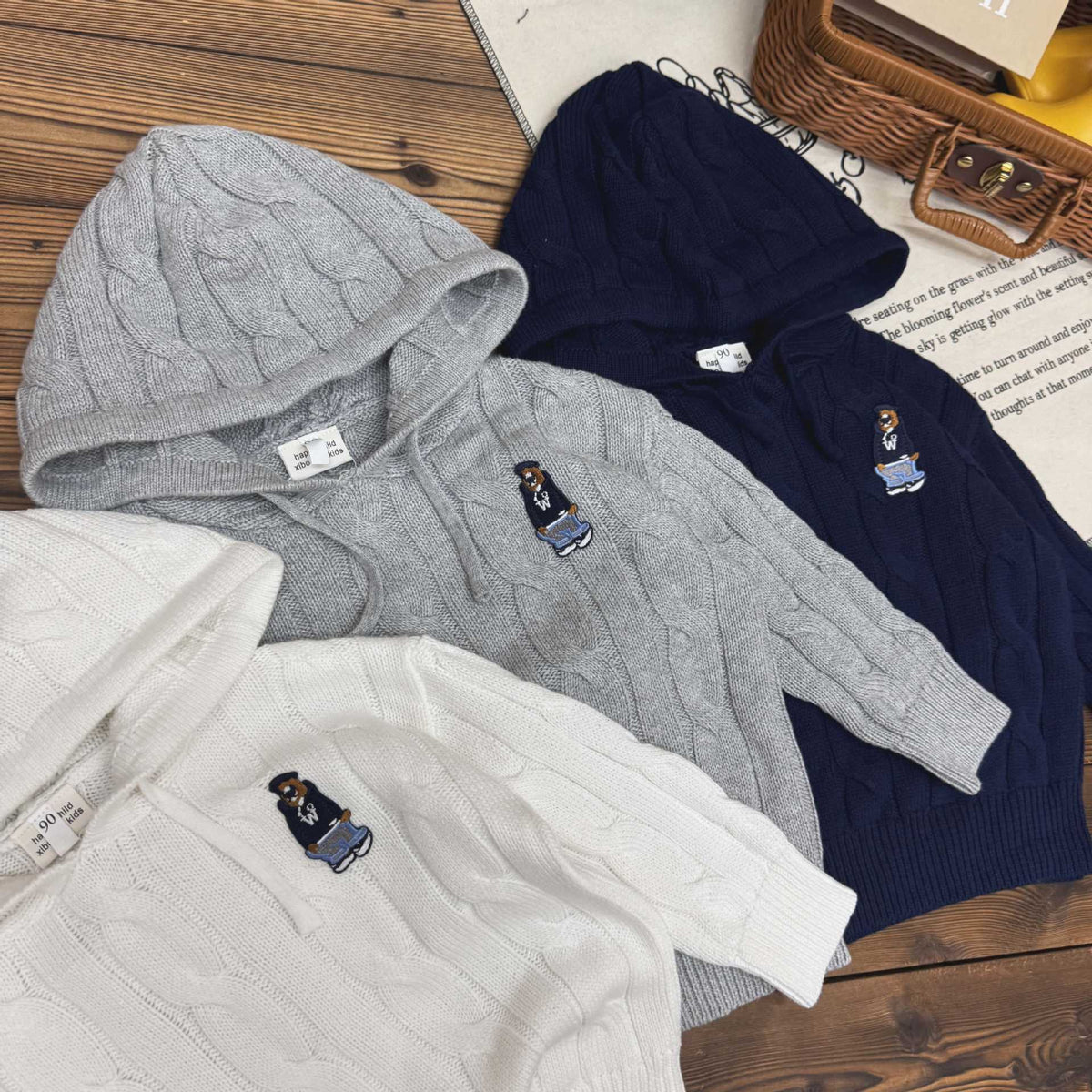 Children's Hooded Bear Embroidered Knitwear