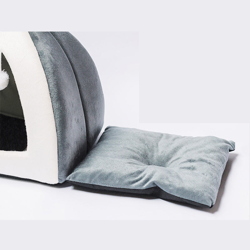 Interior cushion visible through the open entrance