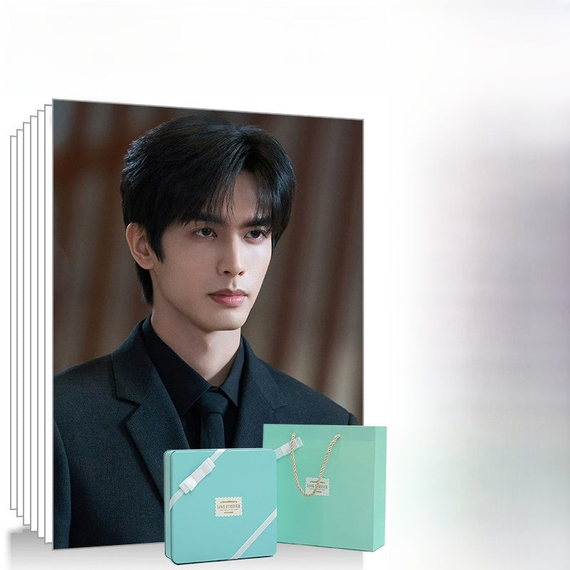 Song Weilong Lin Yisen Character Photo Cards and Collectibles