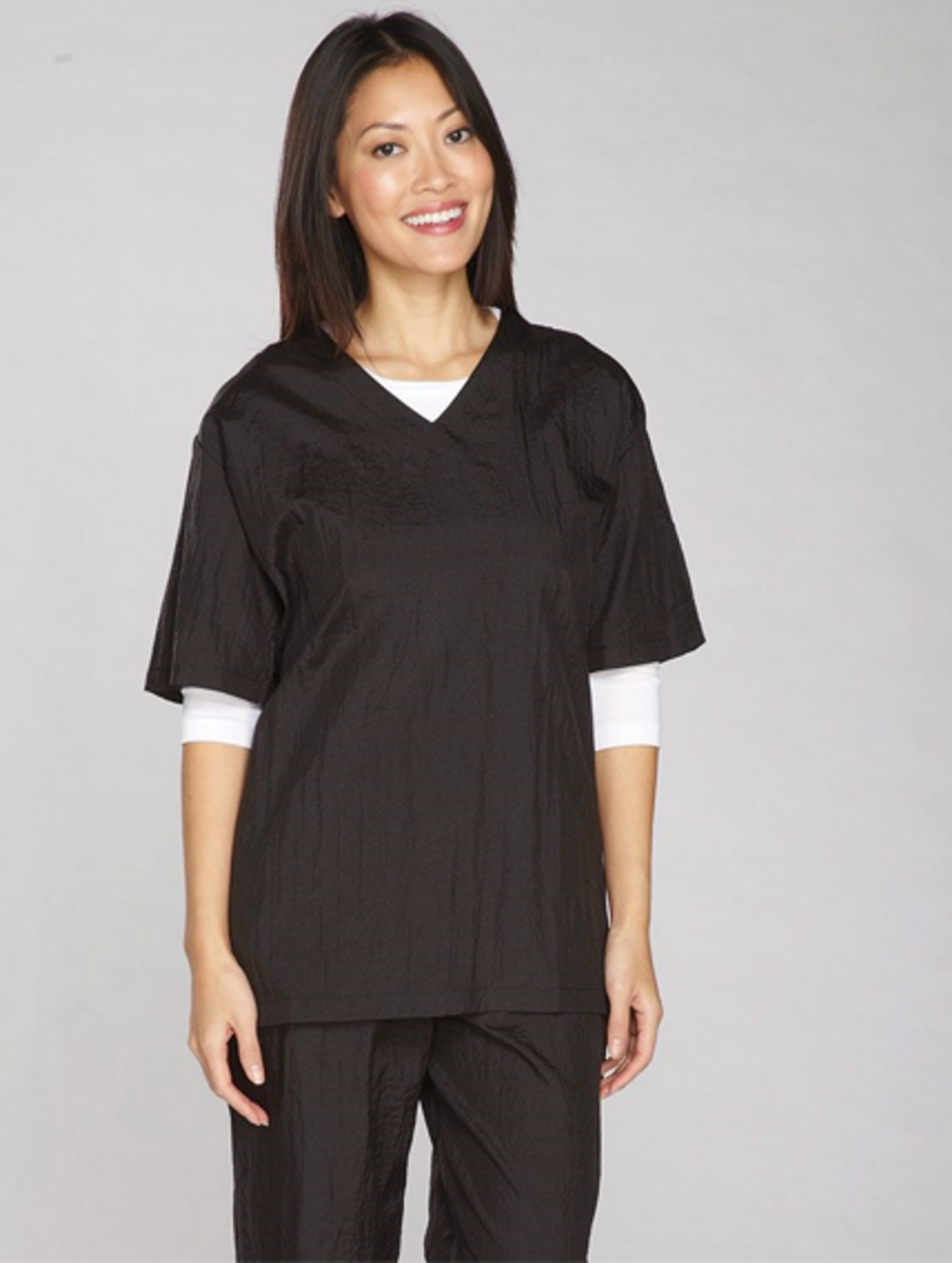 Top Performance V-Neck Grooming Smock