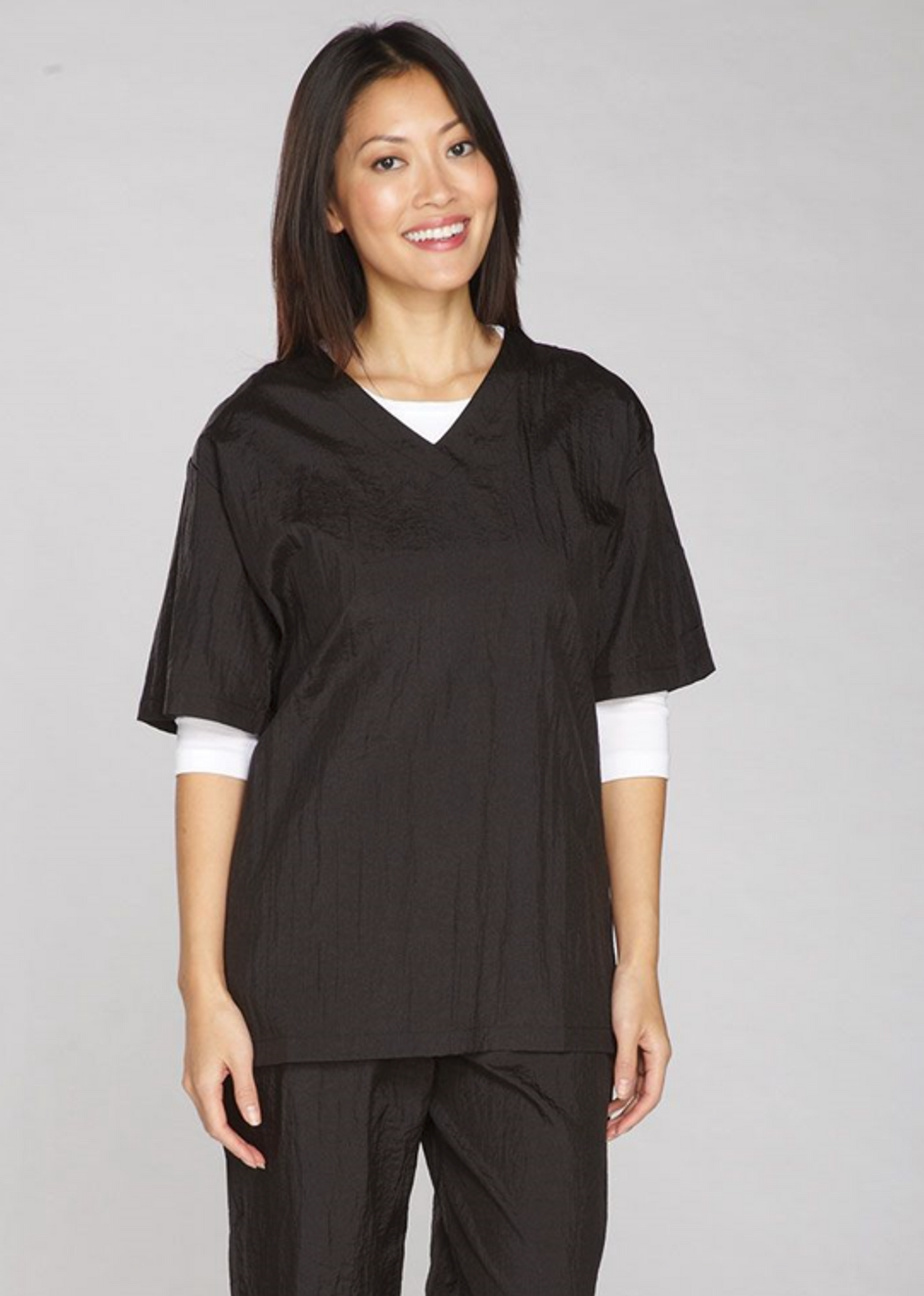 Top Performance V-Neck Grooming Smock