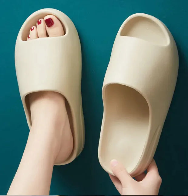 Soft bottom beach slides for women