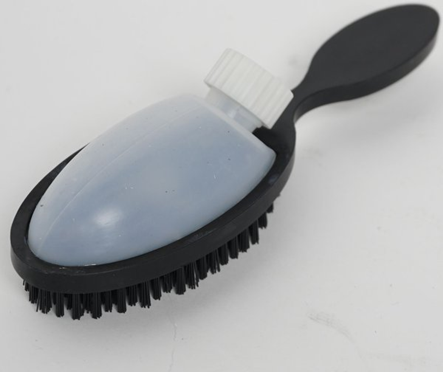 The Benjamin Detangling Pet Bath Brush