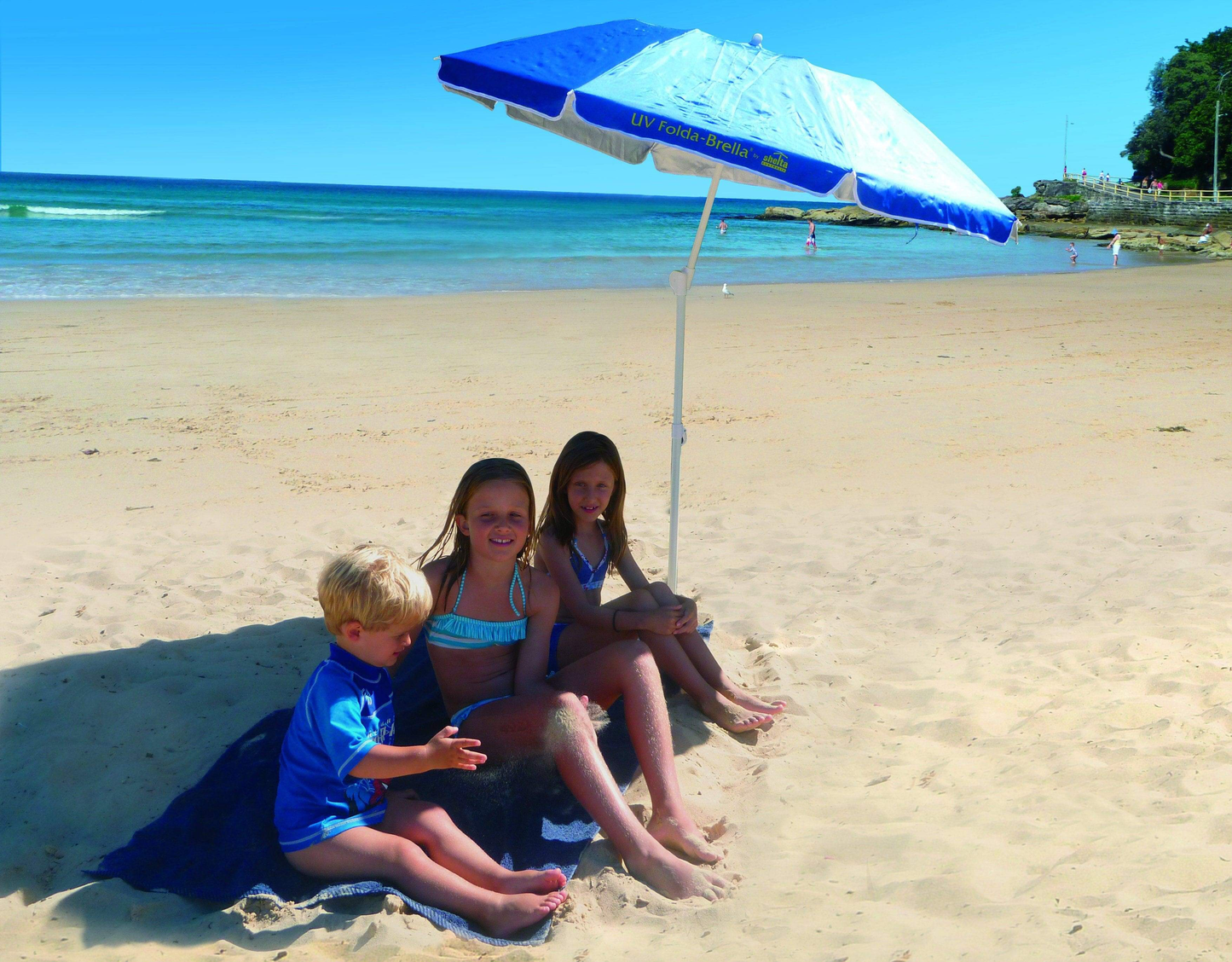 Shelta Foldabrella UPF50+ Folding Beach Umbrella