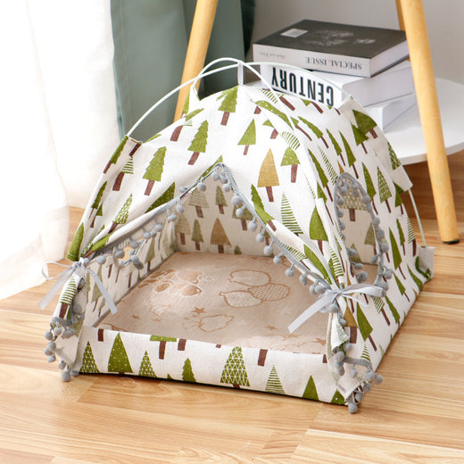 Close-up of the soft cushioned base inside the tent