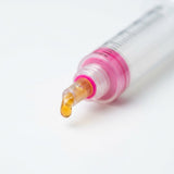 Side profile of the roach gel bait syringe