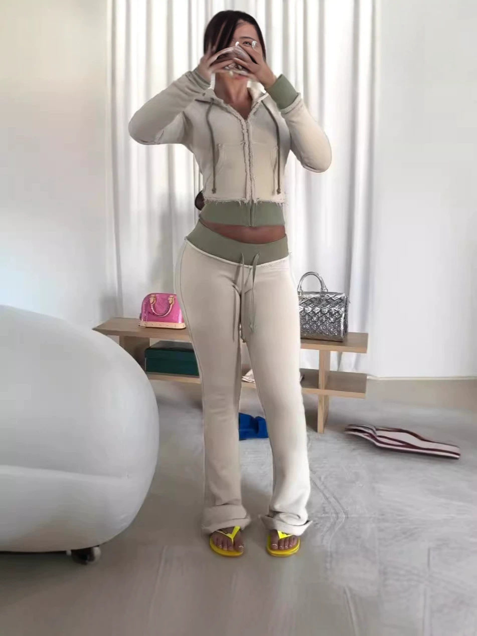 Women's cropped zip-up hoodie and flared pants matching set, photo 3