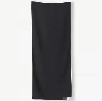 Outdoor magnetic towel for changing at beach