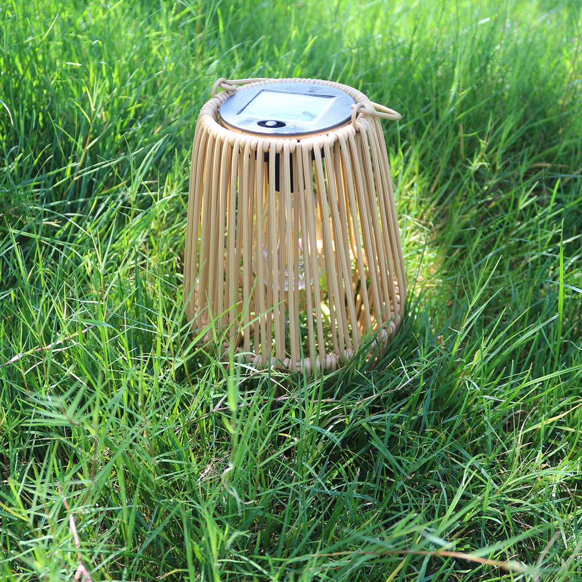 Solar-powered wicker lamp