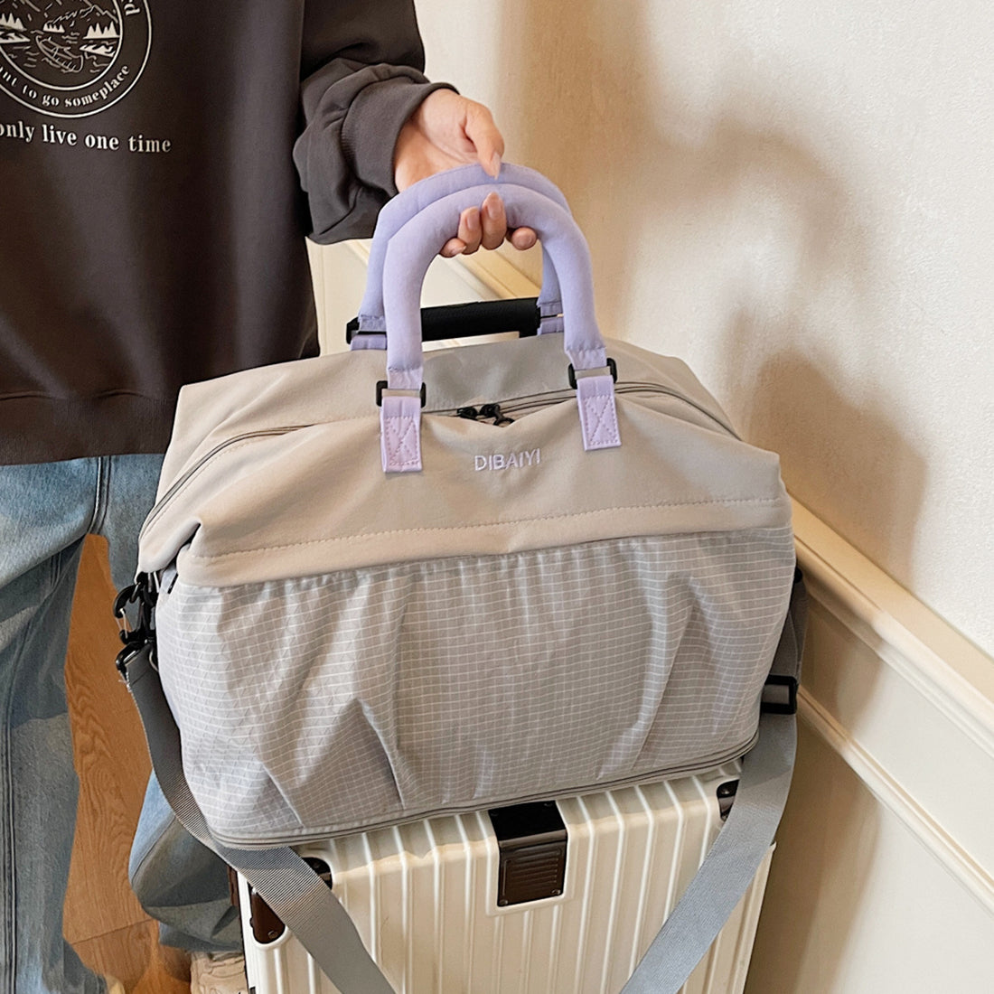 Large Capacity Lightweight Travel Bag