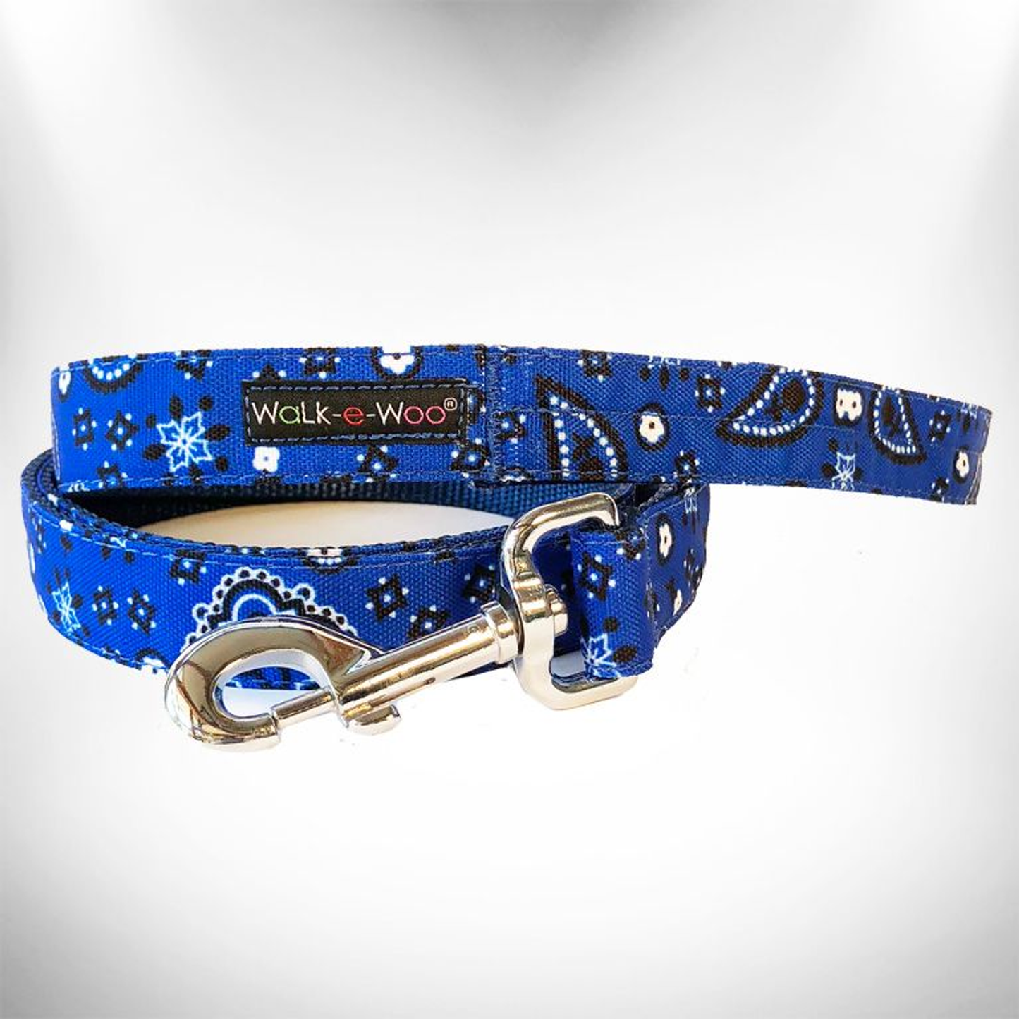 Walk-e-Woo Bandana Print Dog Leash - 5 ft, Blue or Red