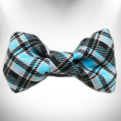 Walk-e-Woo Plaid Dog Bow Tie