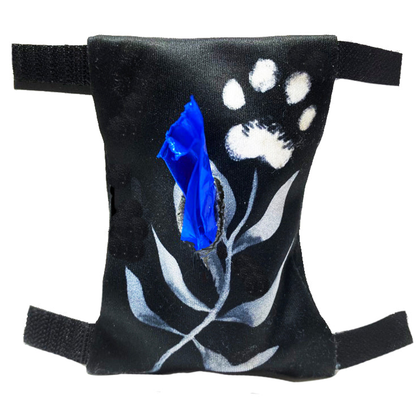 Walk-e-Woo Dog Waste Bag Dispenser - Leash Mounted