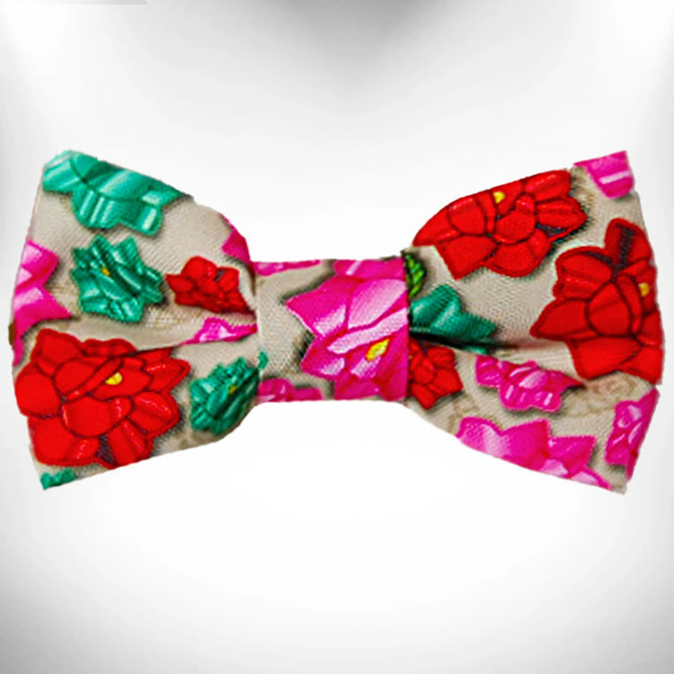 Dog bow tie, style A, small, close-up