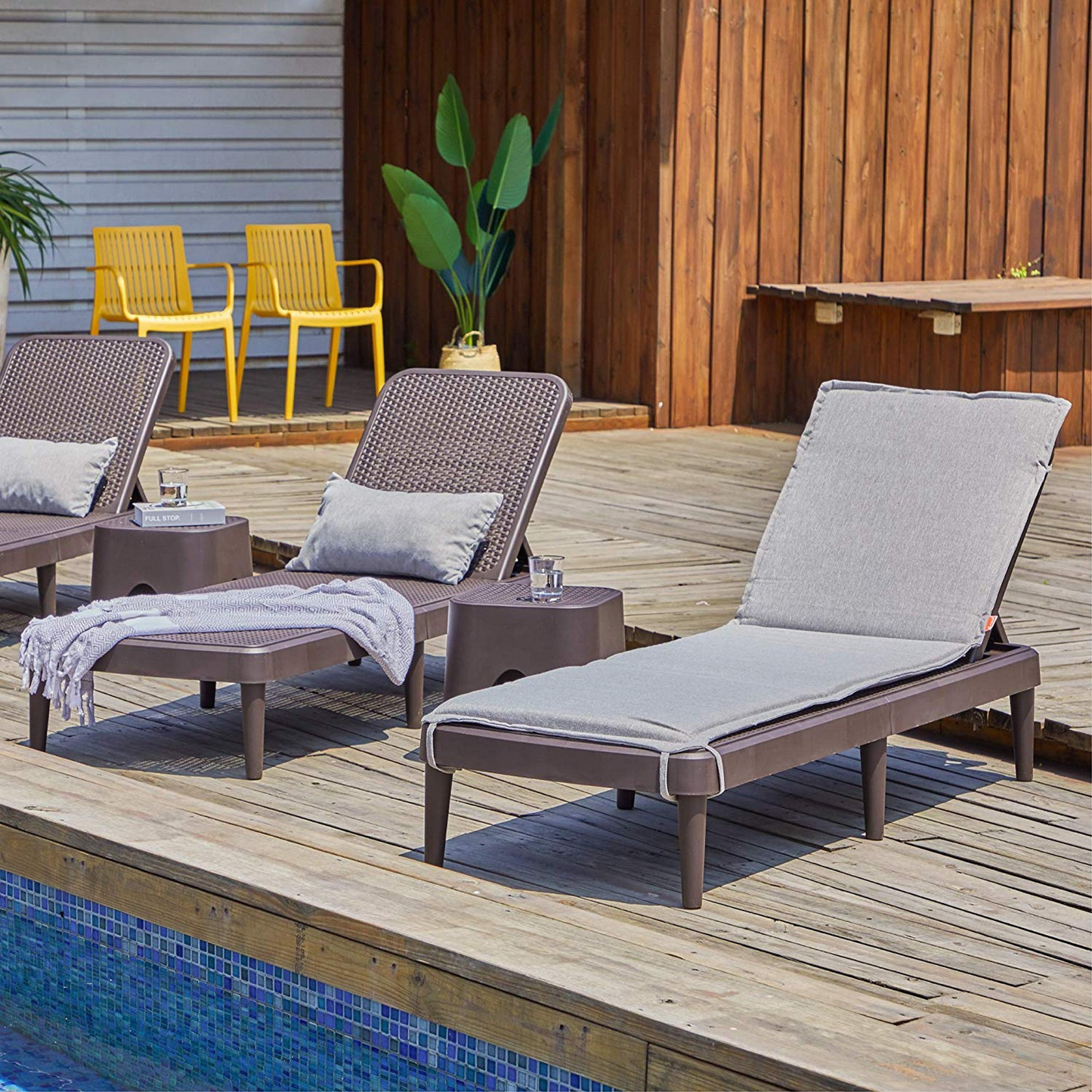 Heavy-Duty Plastic Outdoor Stacking Chaise Lounge