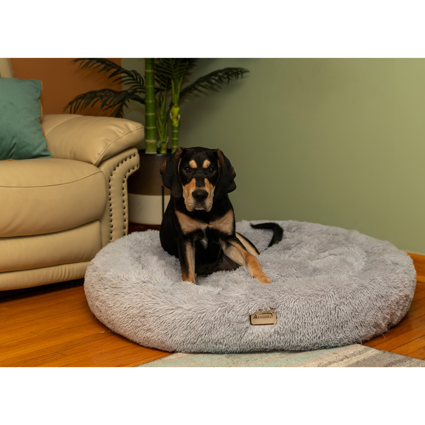 Armarkat Extra Large Fluffy Round Cat Bed, Gray