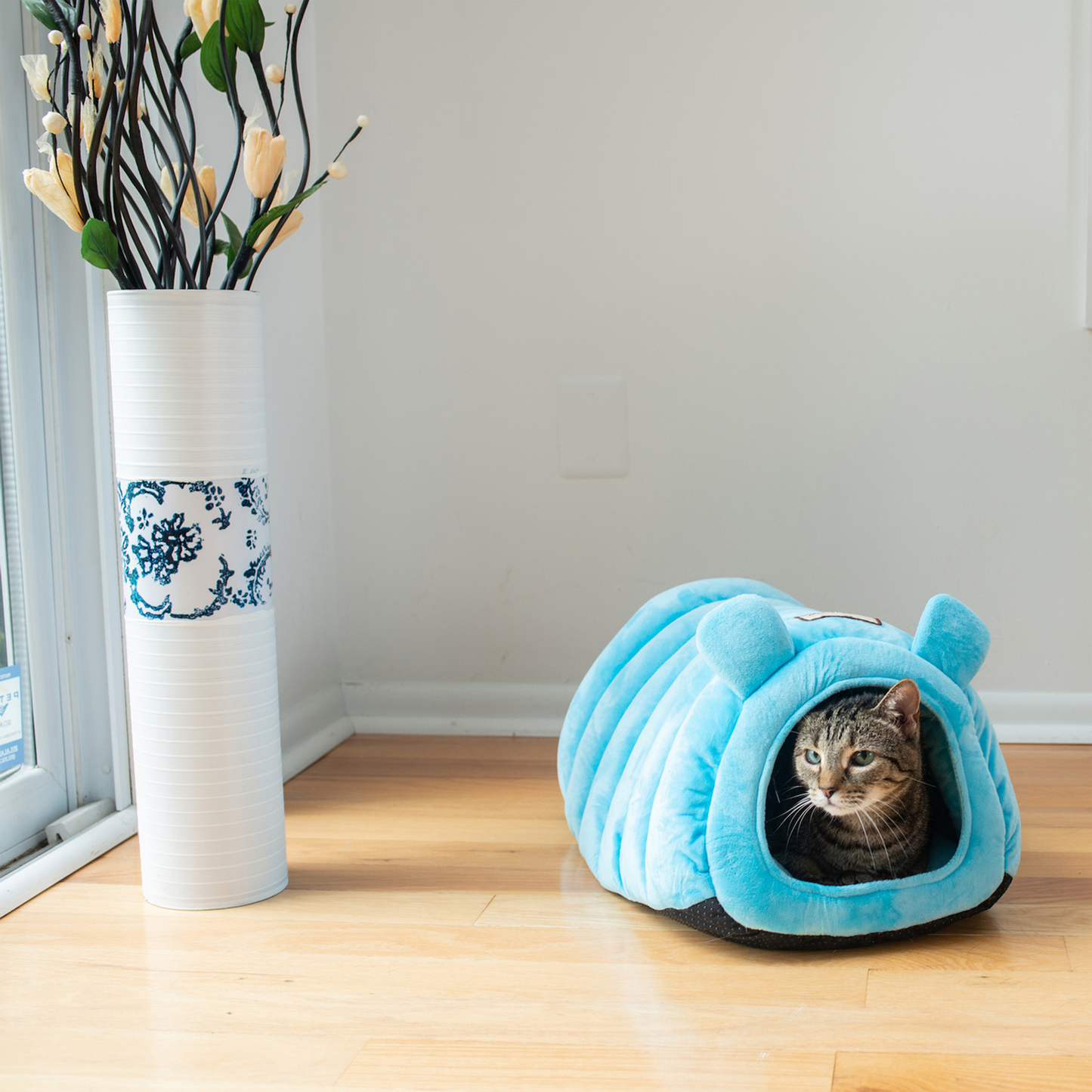 Armarkat Tube-Shape Cat Bed