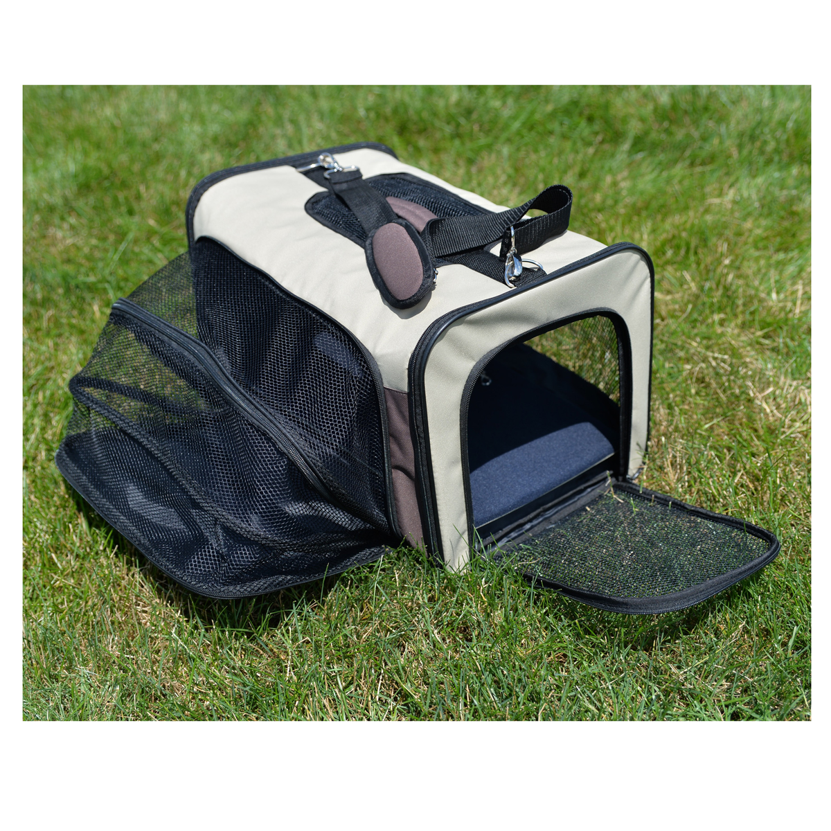 Armarkat Airline-Approved Soft-Sided Pet Carrier