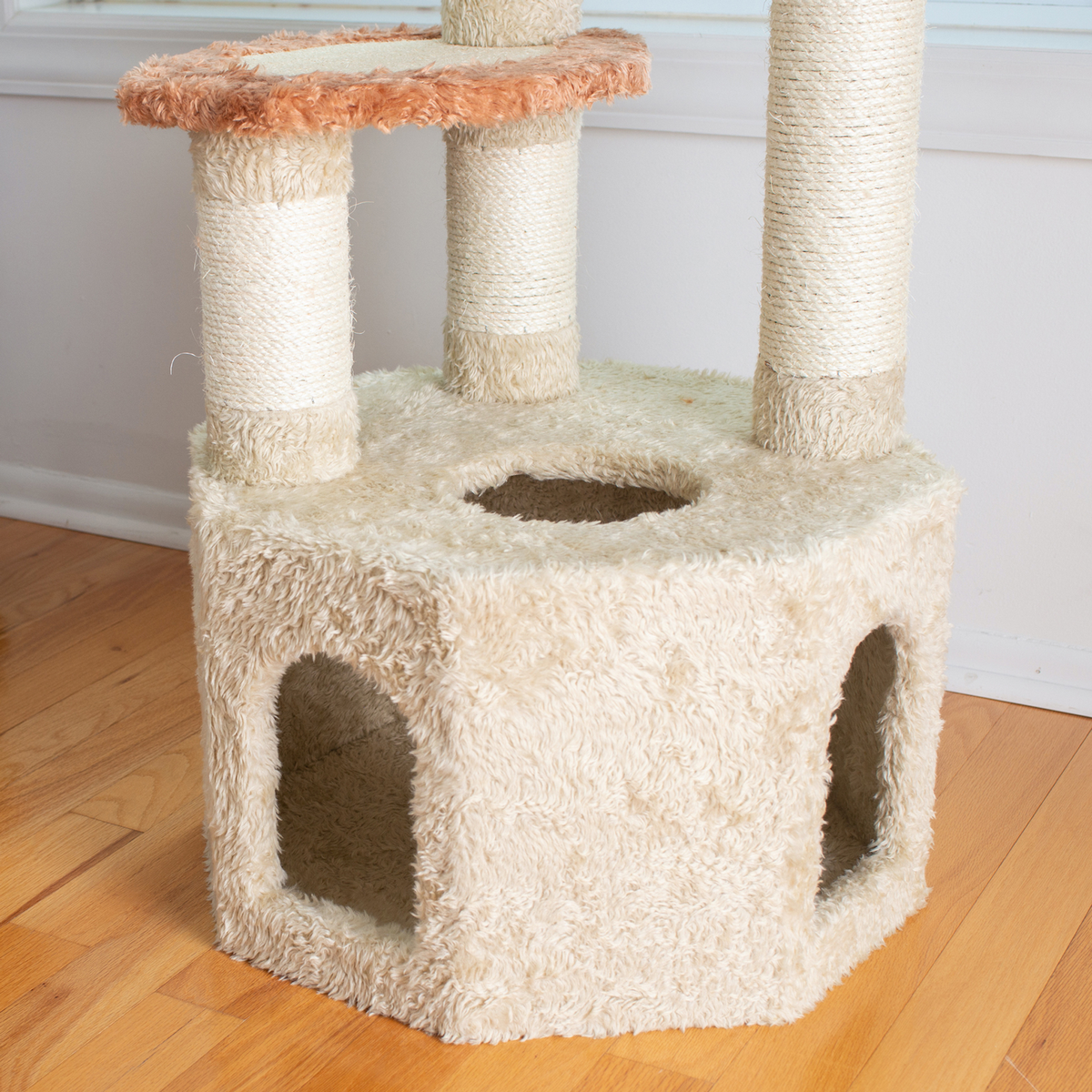 Armarkat khaki carpet cat condo