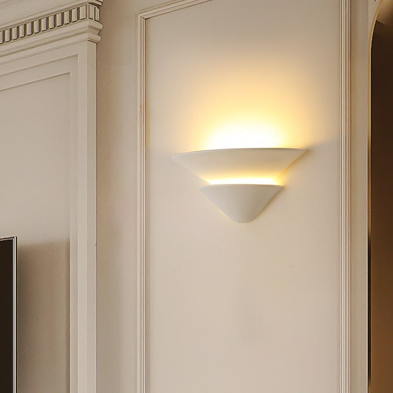 French-style plaster wall lamp