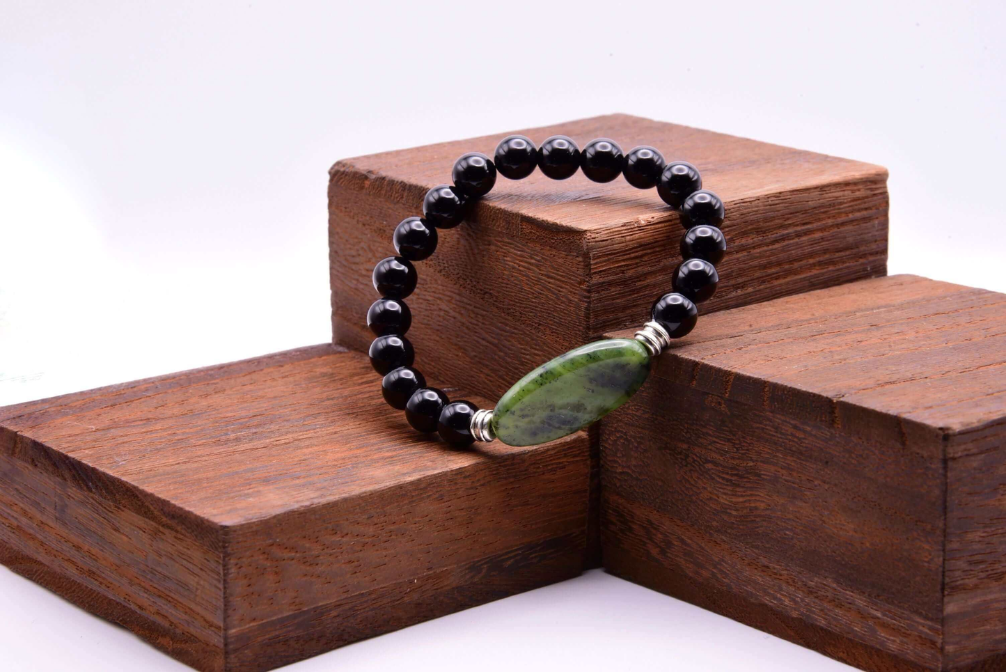 Green Jade Focal Stone Beaded Bracelet