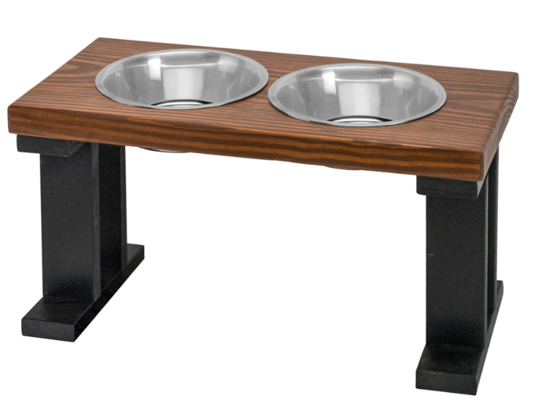 Bearwood Farmhouse 2-Bowl Elevated Dog Feeder