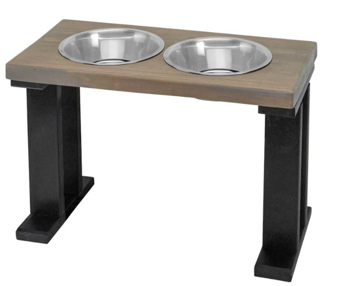 Bearwood Farmhouse 2-Bowl Elevated Dog Feeder