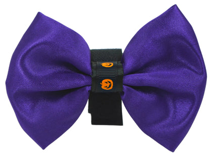 Satin Halloween dog bow with pumpkin trim, size 3, close-up