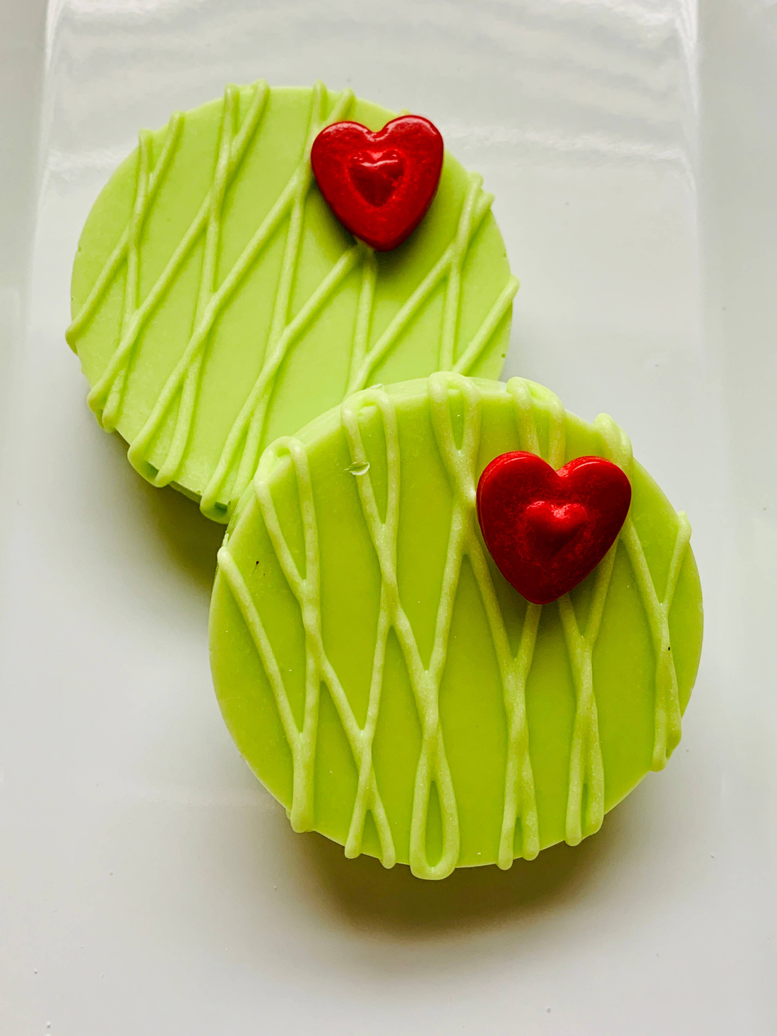 The Grinch Decadent Oreo — Dog Treats (Case of 12)
