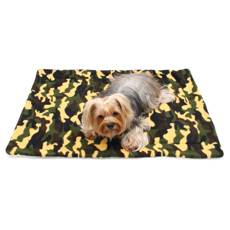 Camouflage Fleece Plush Dog Blanket