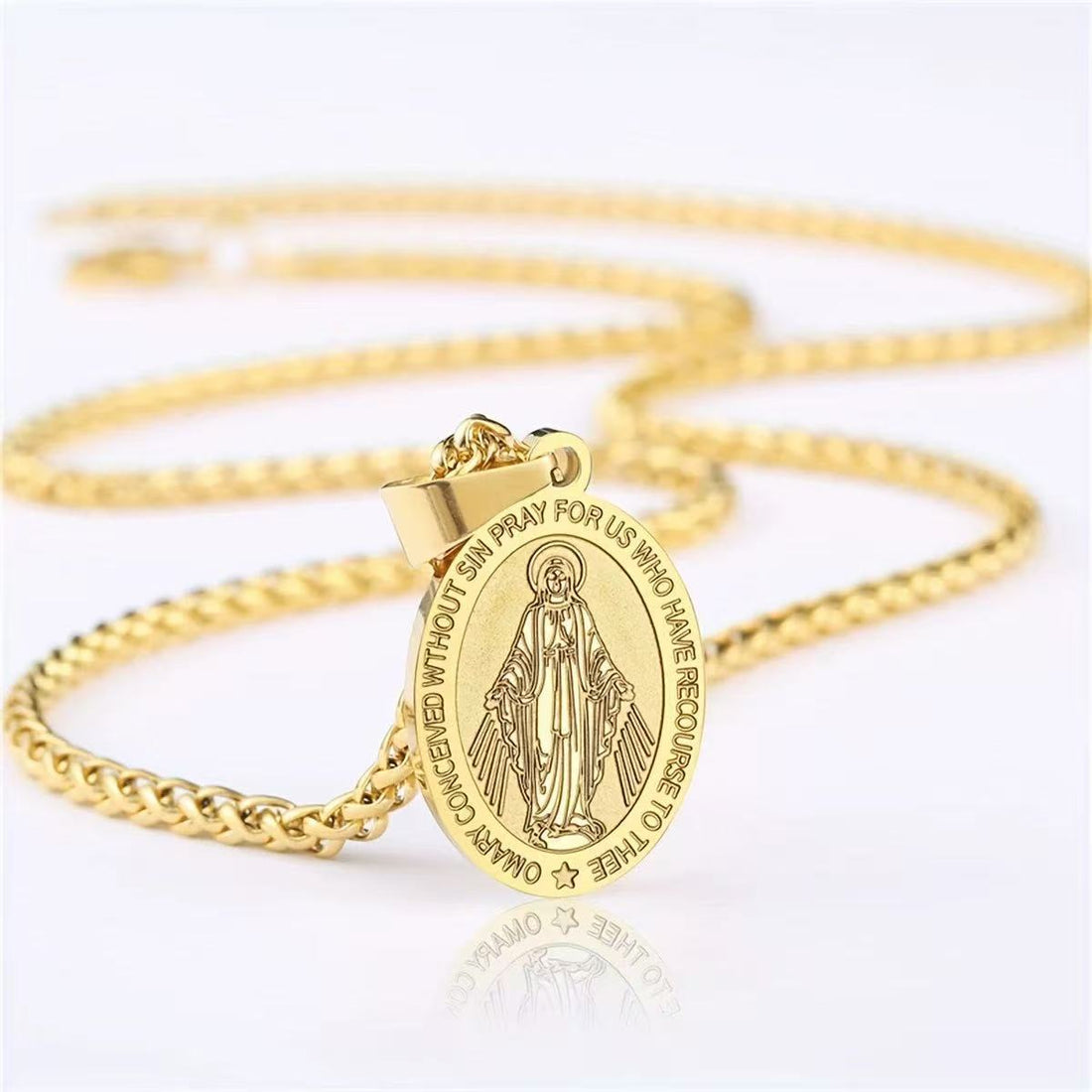 Retro oval double-sided pendant
