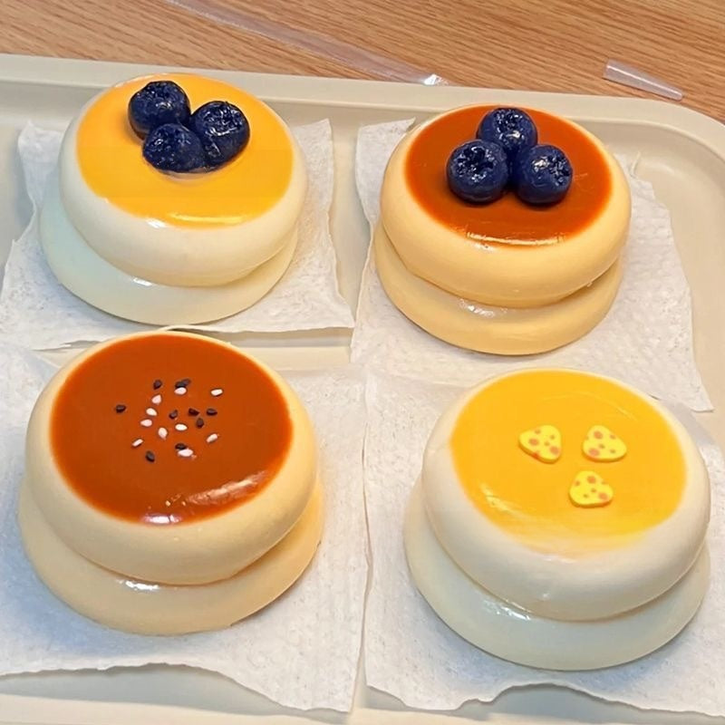 Cat face egg tart squishy toy, photo 3