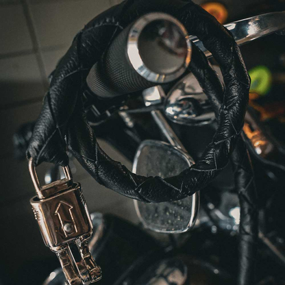 Biker Get-Back Whip - Premium Cowhide Leather (Black)