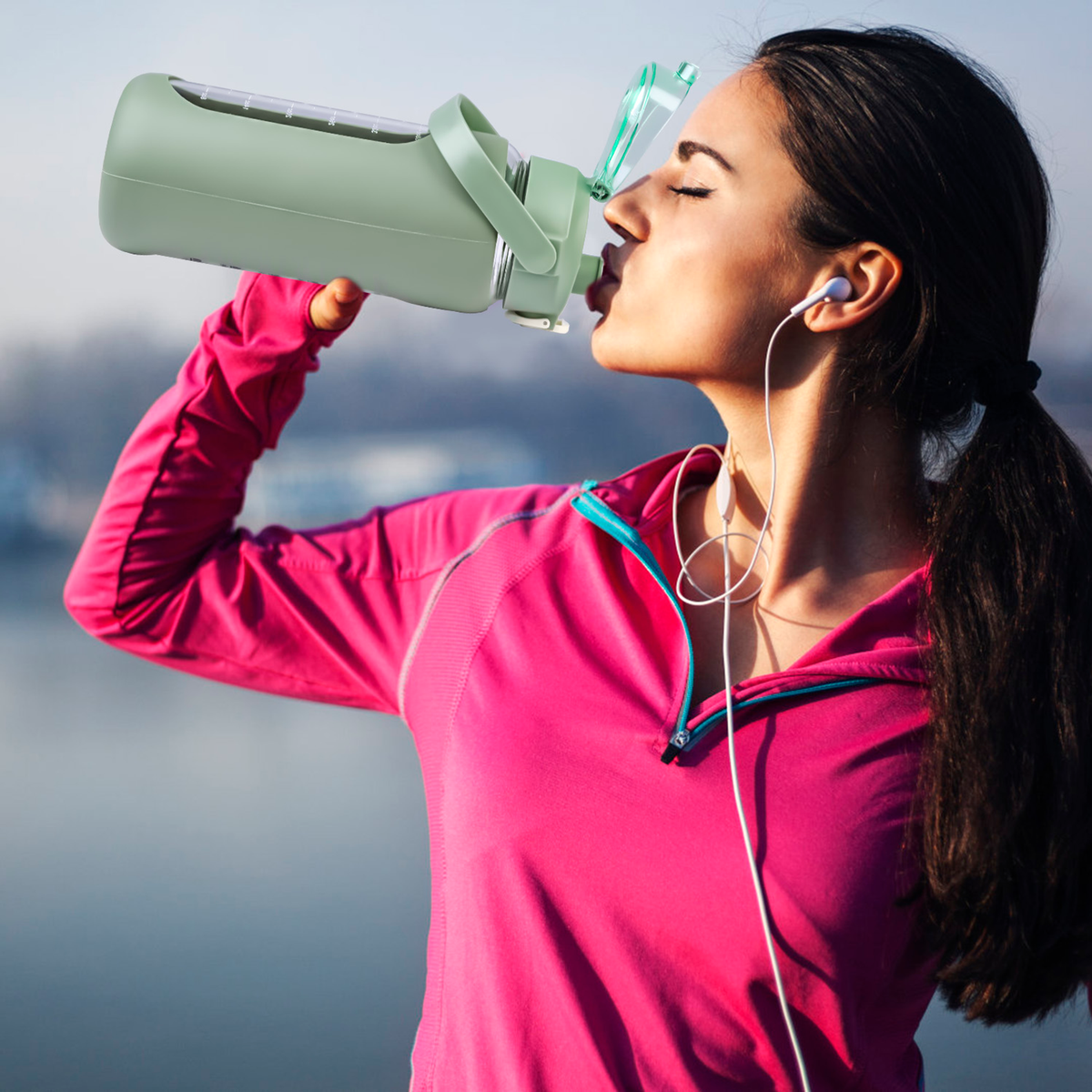 64oz Glass Water Bottle Green