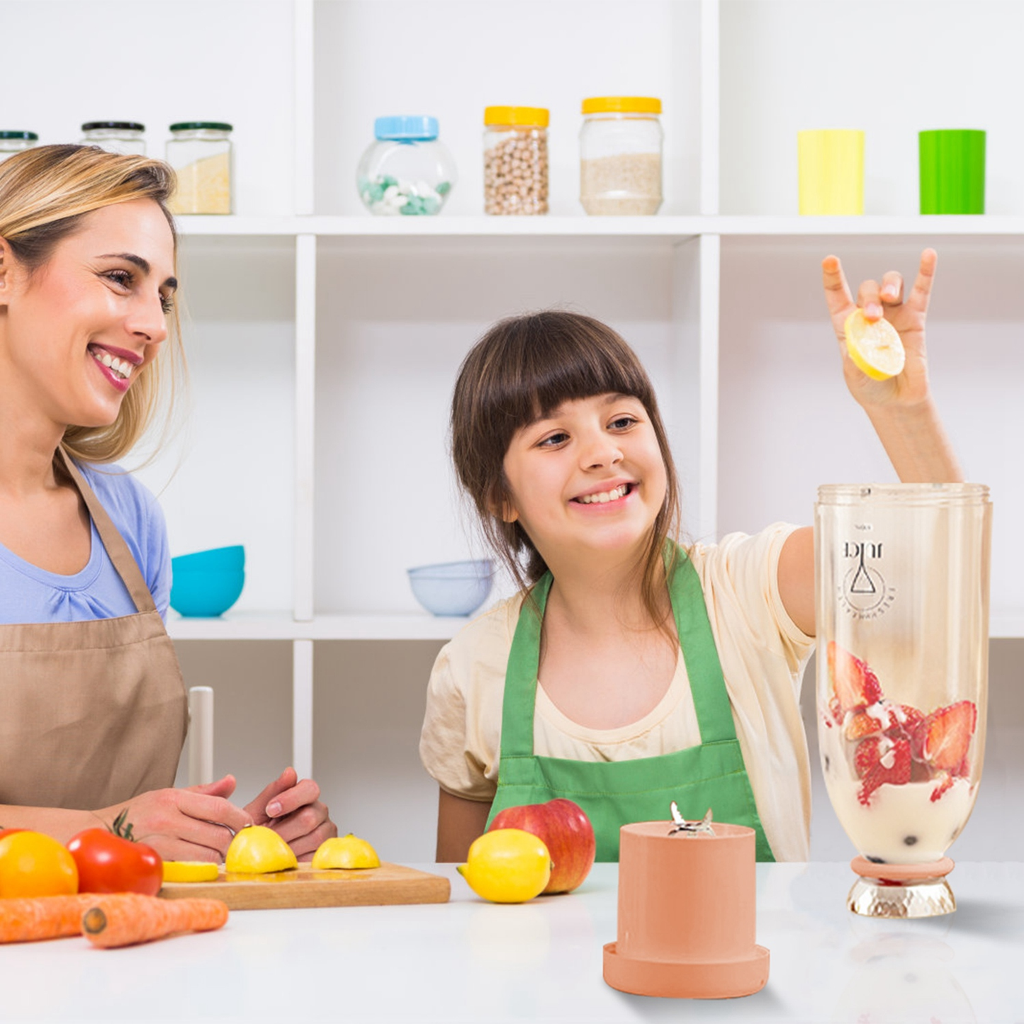 Portable 2-in-1 Fruit Blender, 16.9 oz