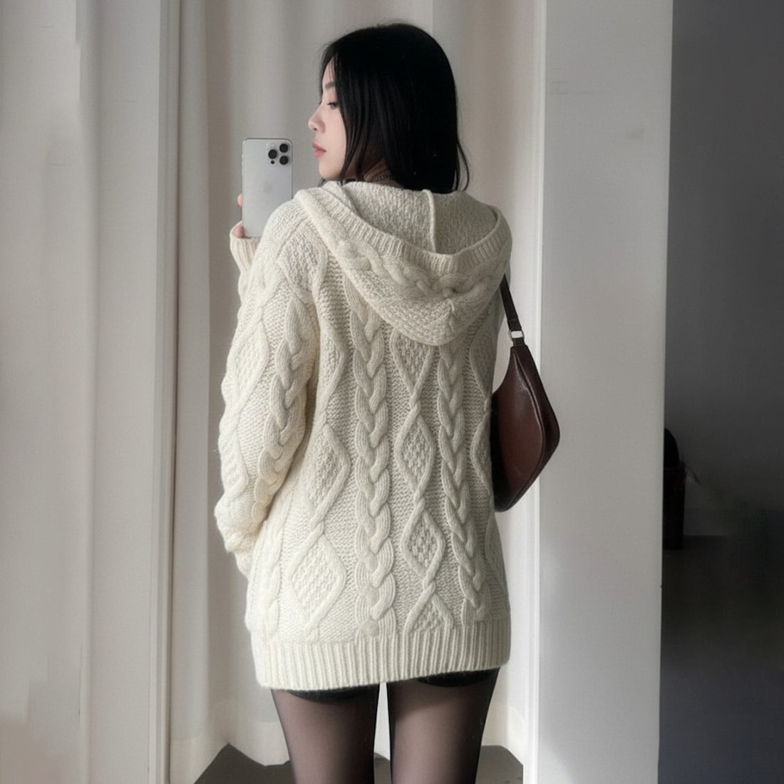 Women's white loose twist-knit hooded cardigan with pockets, photo 4