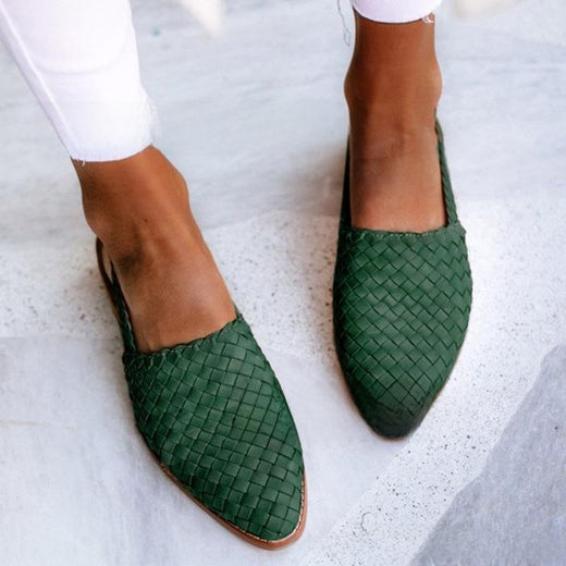 Pointed-toe woven women?s shoes