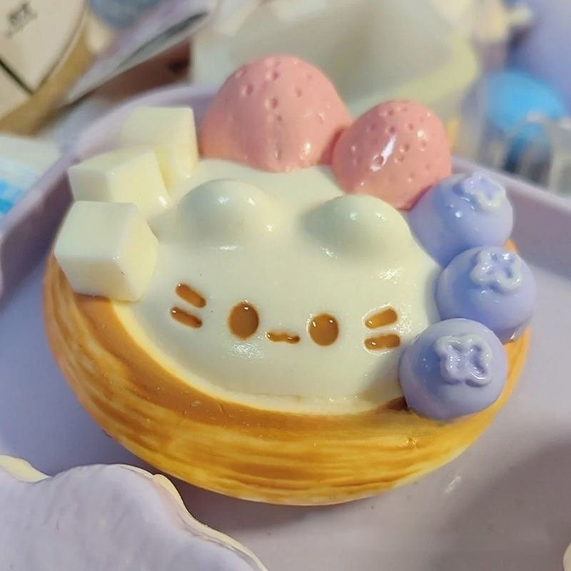 Cat face egg tart squishy toy, photo 1