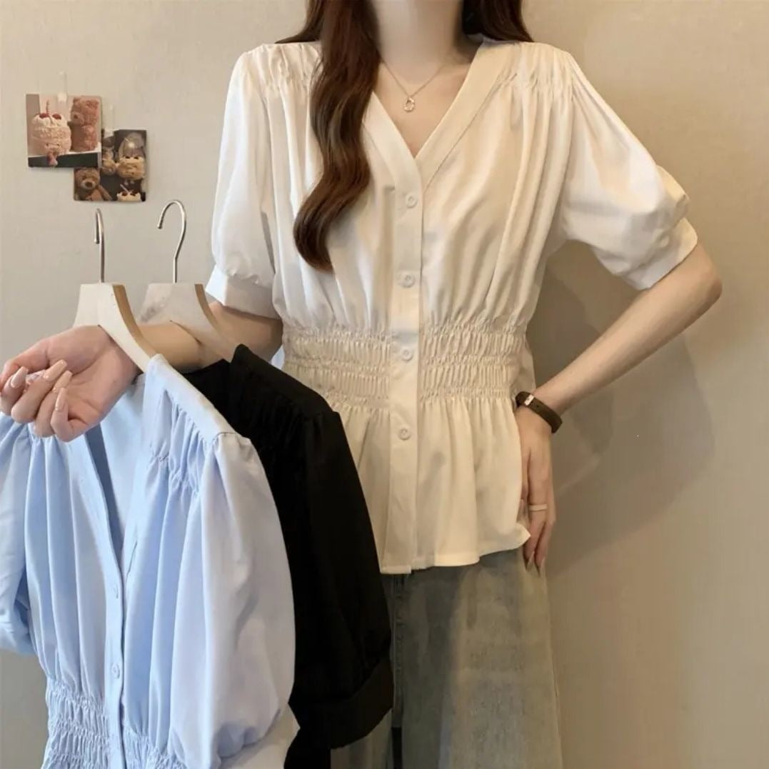 Solid-color short-sleeve shirt