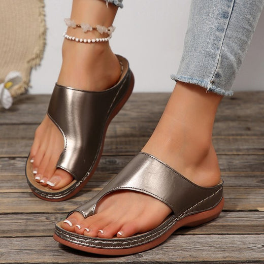 Large-size Cow-toe Wedge Sandals Go-out Flip-on Casual Slippers