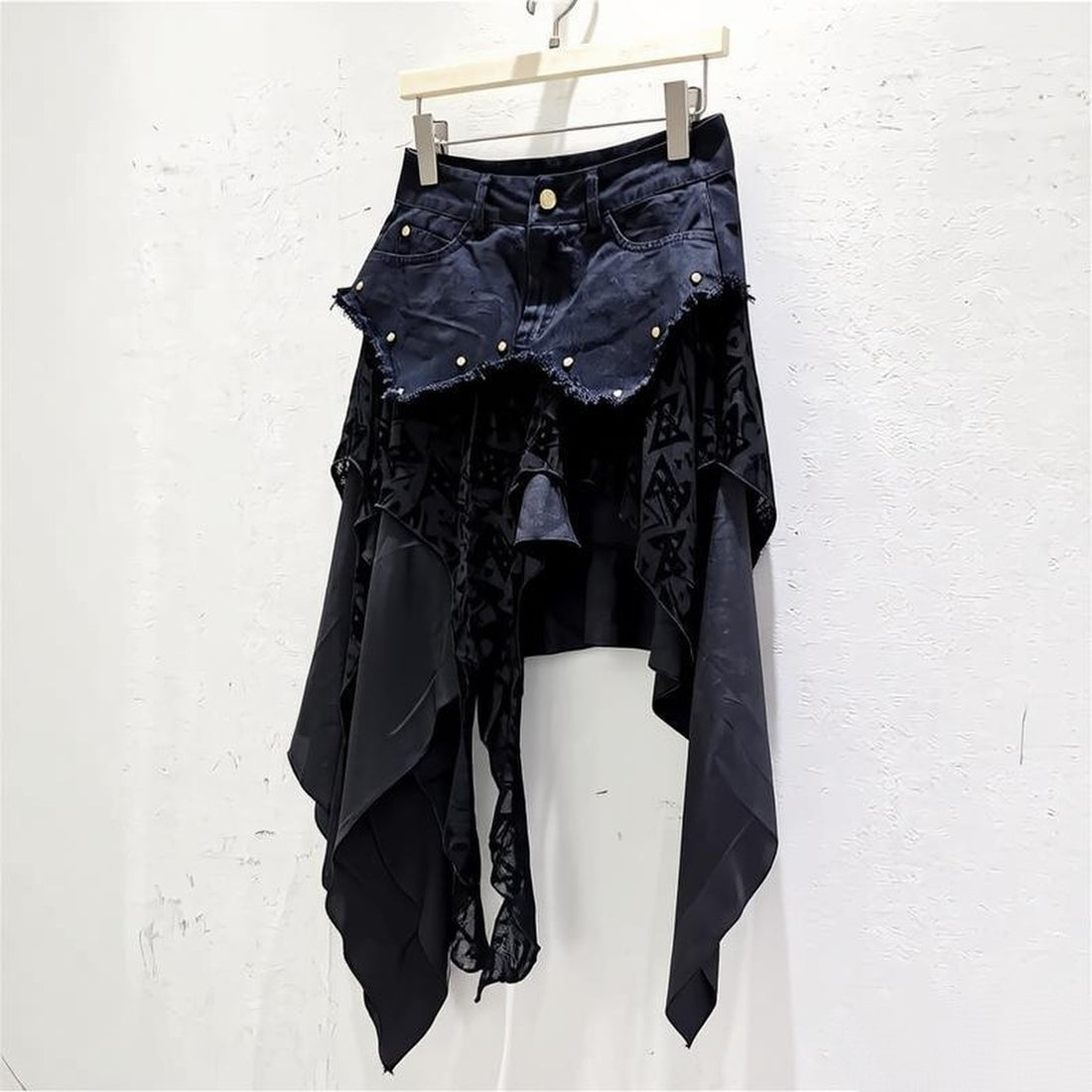 Women's American Retro Wasteland Style Irregular Hem Ribbon Decorated Denim Pleated Skirt