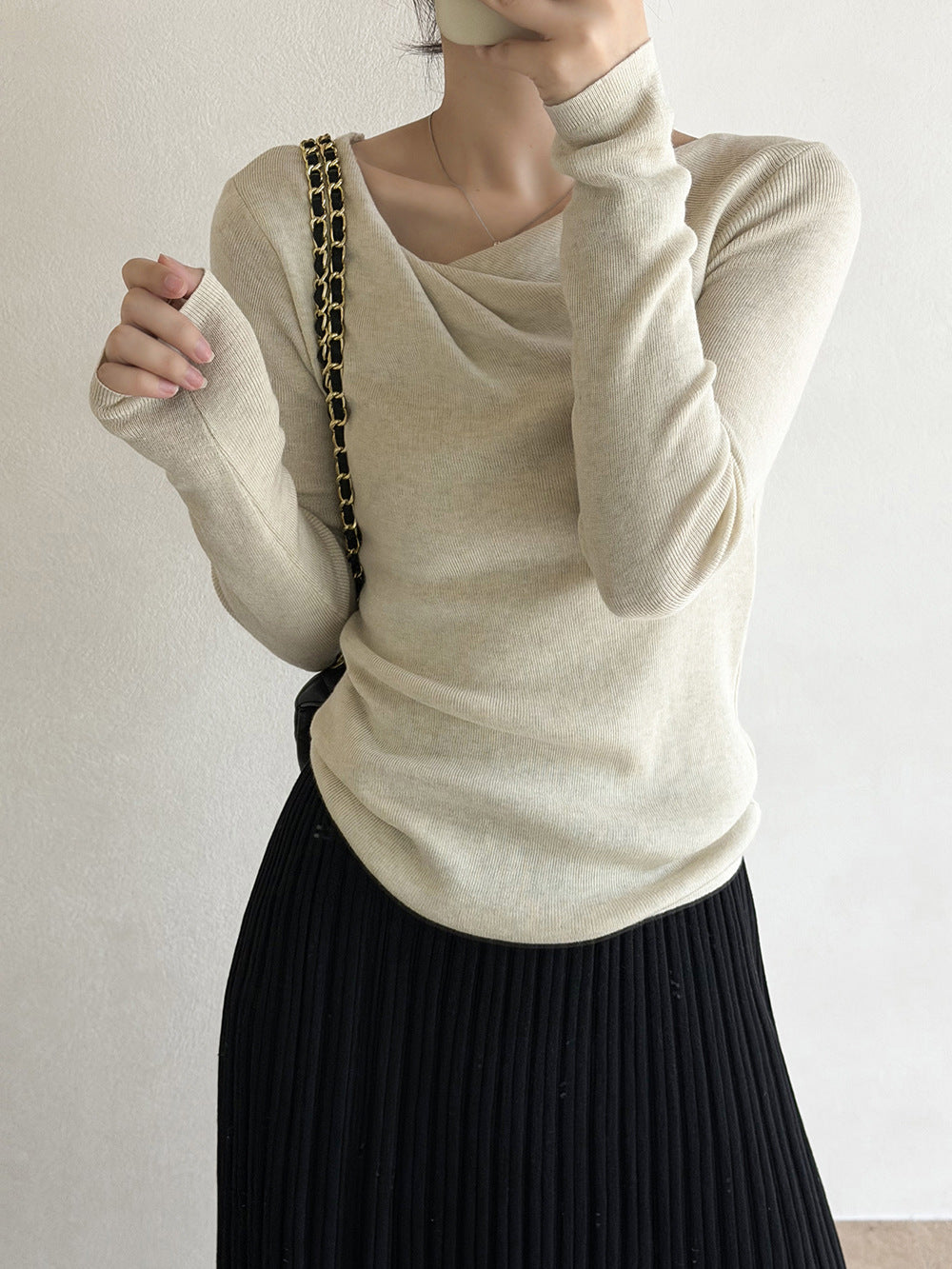 Women's Autumn Slanted Collar Slim Fit Long Sleeve Knit Top
