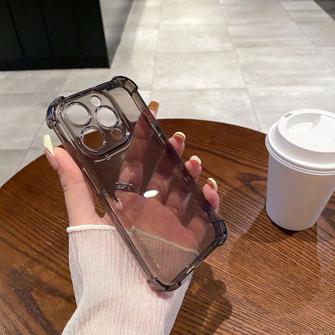 Mobile phone case for shock protection